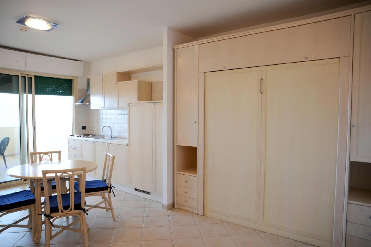 Aparthotel Lo Smeraldo 3*